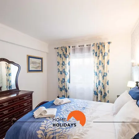 #022 T2 Velamar By Holidays