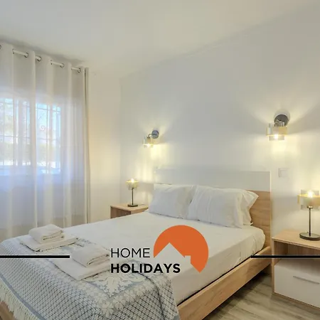 #022 T2 Velamar By Holidays