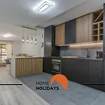 #022 T2 Velamar By Holidays *
